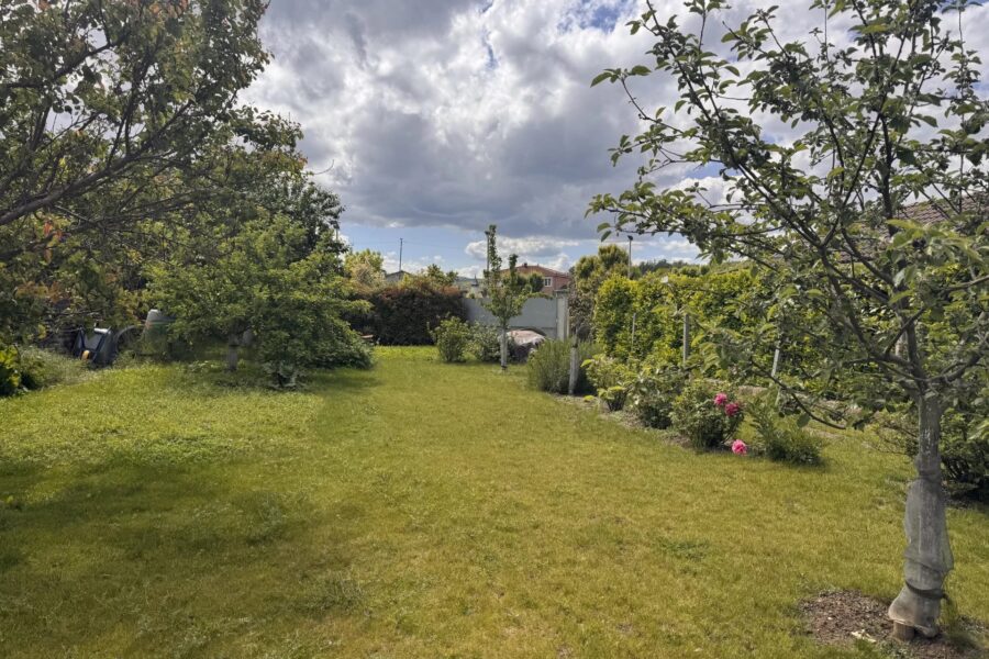 Maison à vendre à Le Breuil-sur-Couze — Vue parc & jardin — photo 4