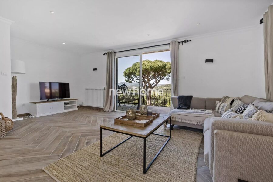 Maison à vendre à Sainte-Maxime — Vue montagne — photo 11
