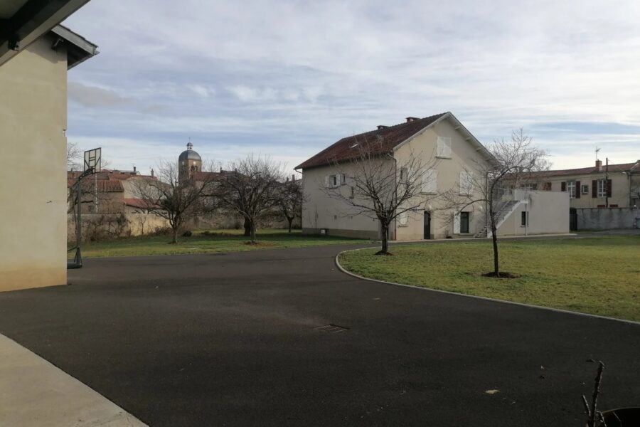Maison à vendre à Saint-Germain-Lembron — Vue nature — photo 4