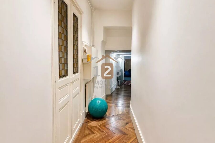 Appartement à vendre à Grenoble — Vue montagne — photo 3