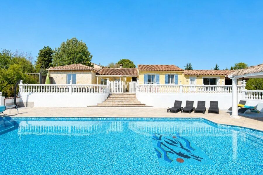 Maison à vendre à Fayence — Vue parc & jardin — photo 3