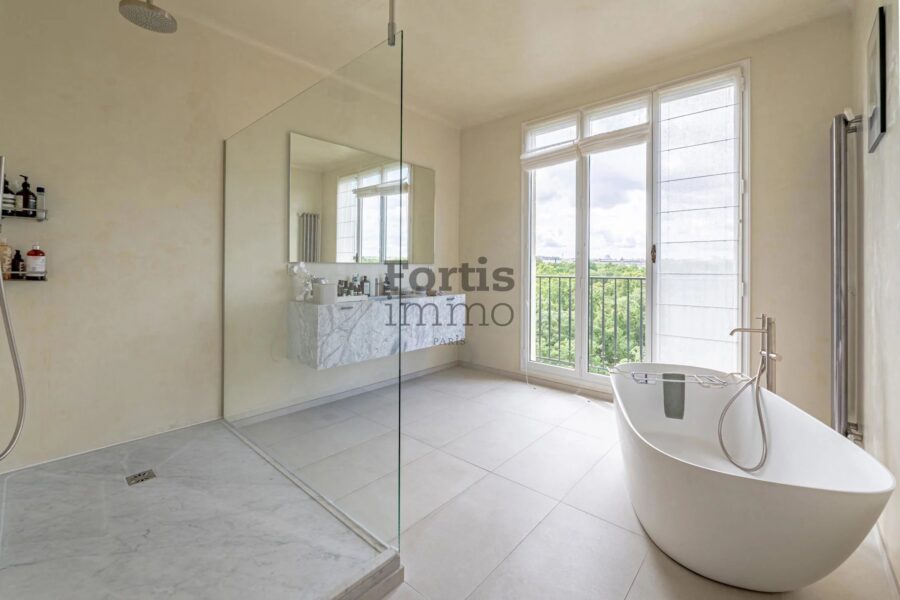 Appartement à vendre à Neuilly-sur-Seine — Vue sur la ville — photo 32