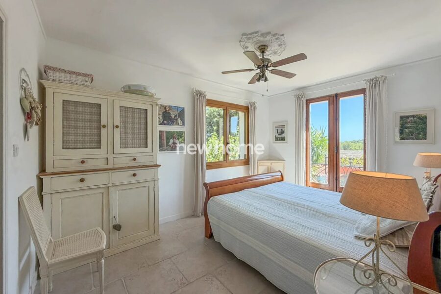 Maison à vendre à Saint-Raphaël — Vue mer — photo 11