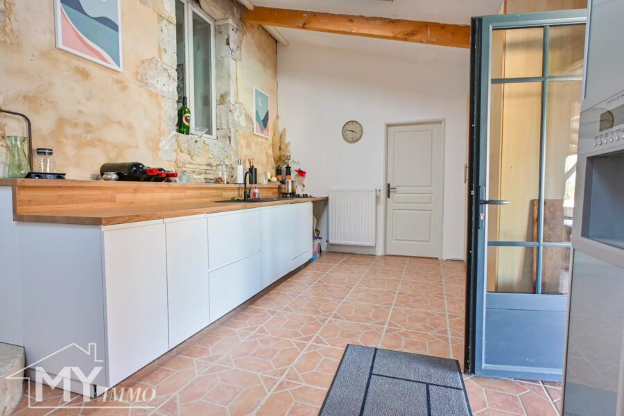 Maison à vendre à Saint-Méard-de-Gurçon — Vue montagne — photo 15