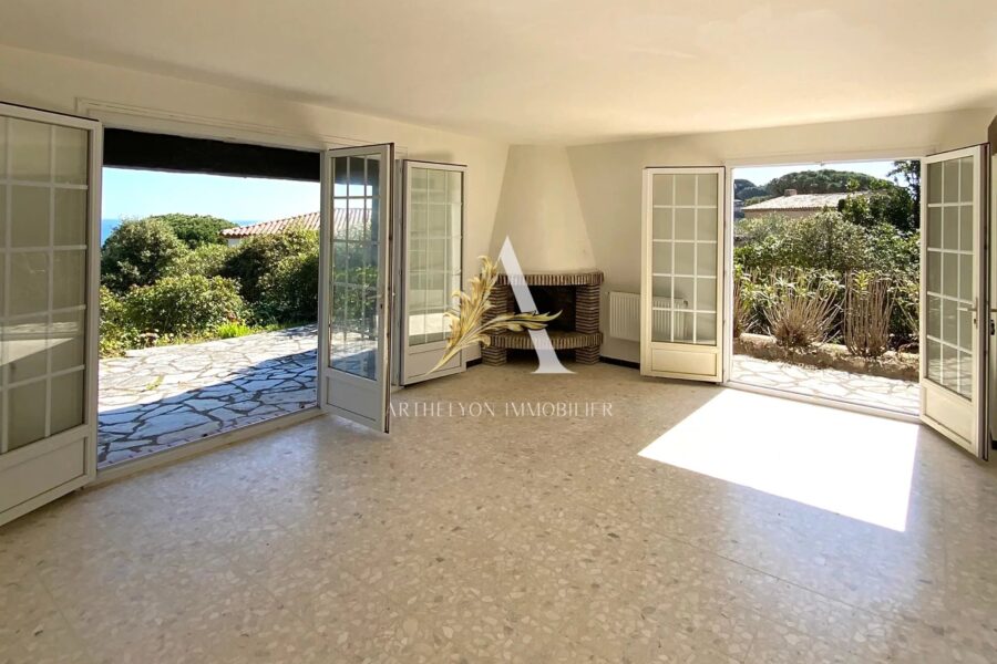 Maison à vendre à Sainte-Maxime — Vue mer — photo 9