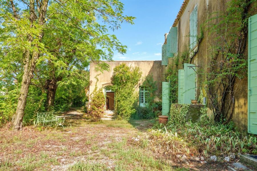Maison à vendre à Montpellier — Vue parc & jardin — photo 9