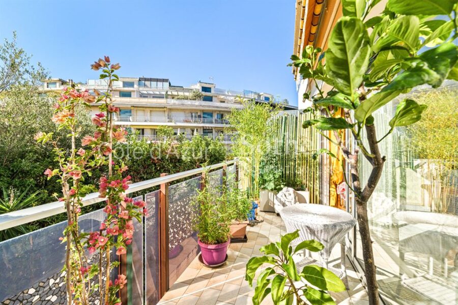 Appartement à vendre à Nice — Vue nature — photo 1