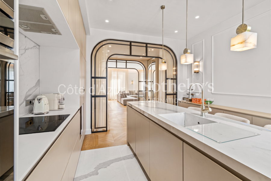 Appartement à vendre à Nice — Vue sur la ville — photo 8