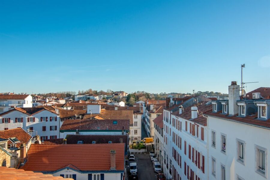 Appartement à vendre à Saint-Jean-de-Luz — Vue montagne — photo 12