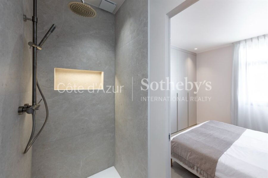 Appartement à vendre à Nice — Vue sur la ville — photo 9