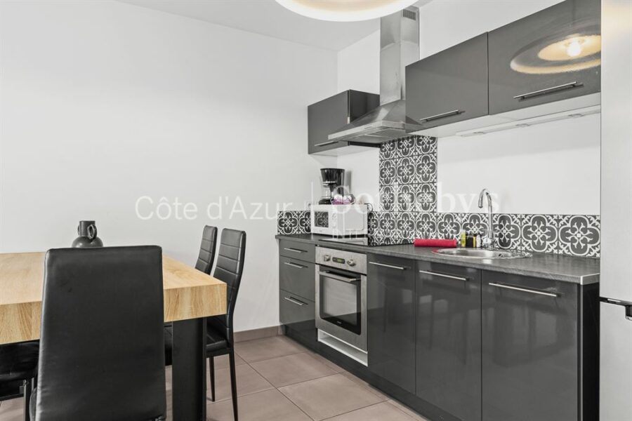 Appartement à vendre à Nice — Vue sur la ville — photo 7