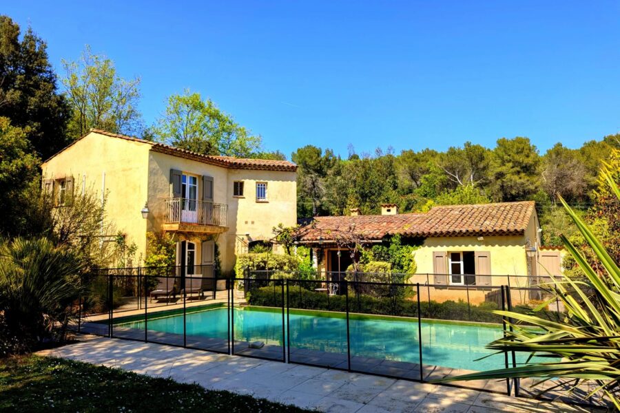 Maison à vendre à Roquefort-les-Pins — Vue nature — photo 2