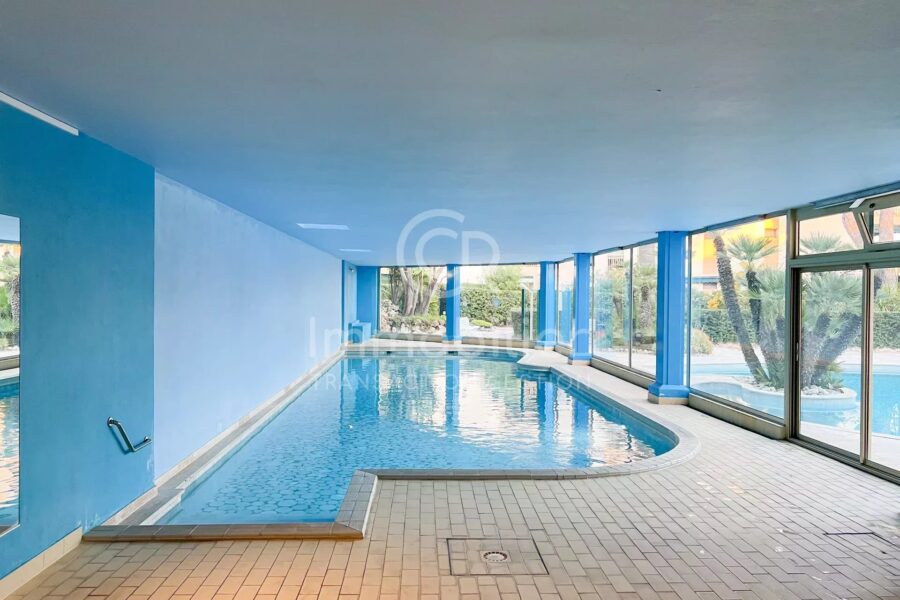 Appartement à vendre à Cannes — Vue parc & jardin — photo 6