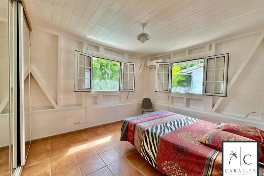 Maison à vendre à Les Trois-Îlets — Vue mer — photo 14