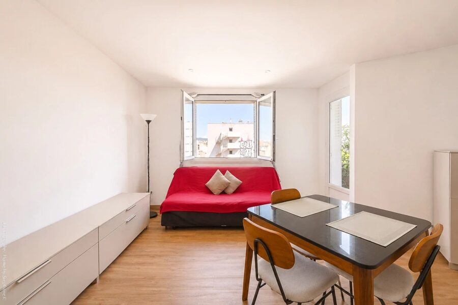 Appartement à vendre à Marseille 10e arrondissement — Vue sur la ville — photo 5
