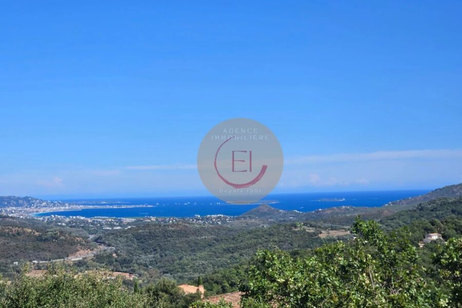 Maison à vendre à Les Adrets-de-l&rsquo;Estérel — Vue mer — photo 1