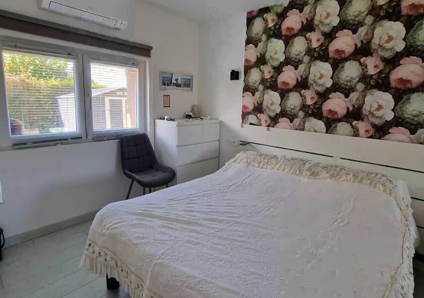 Maison à vendre à Sainte-Croix-en-Plaine — Vue parc & jardin — photo 9