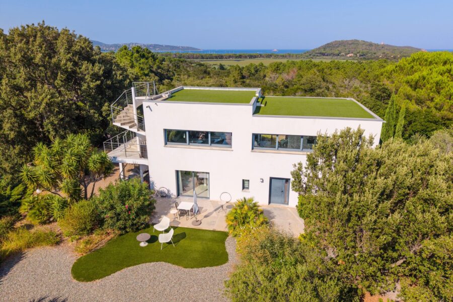 Maison à vendre à Sainte-Lucie-de-Porto-Vecchio — Vue mer — photo 1