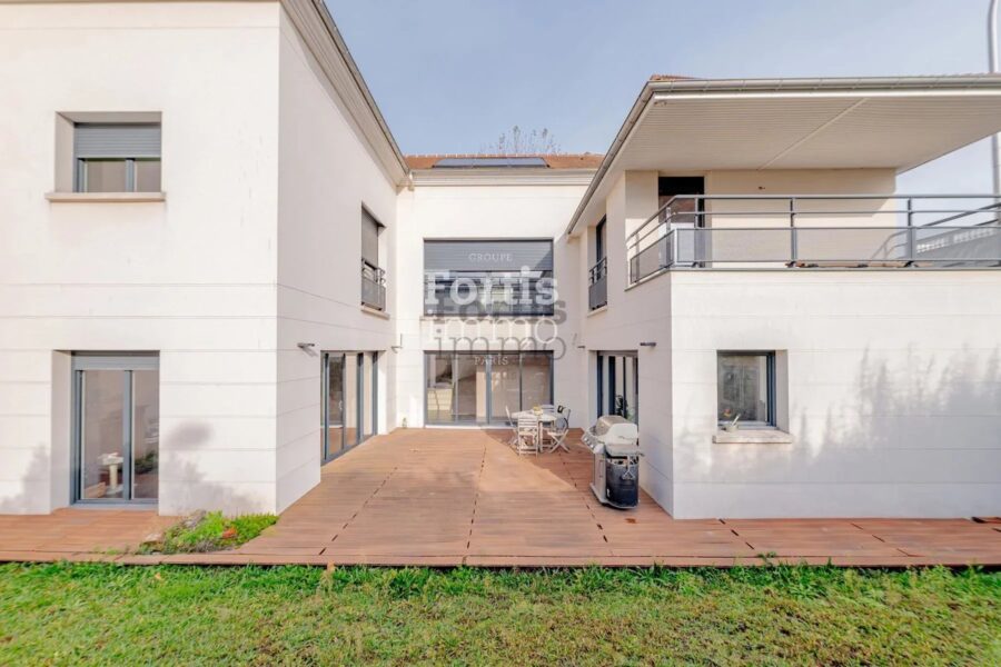 Maison à vendre à Bois-Colombes — Vue parc & jardin — photo 4