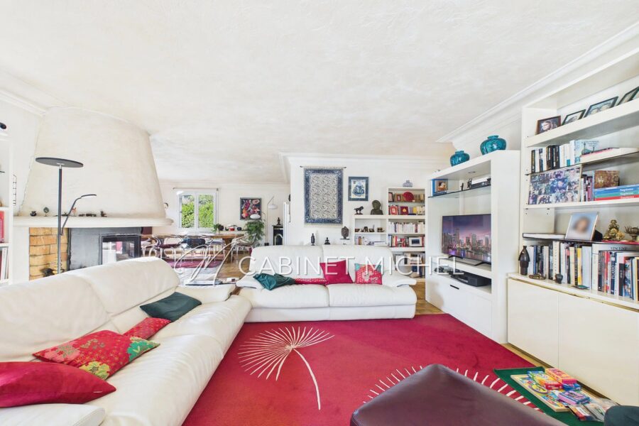 Maison à vendre à Roquefort-les-Pins — Vue dégagée — photo 8
