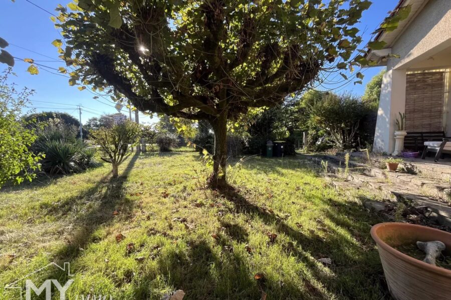 Maison à vendre à Montcaret — Vue parc & jardin — photo 13