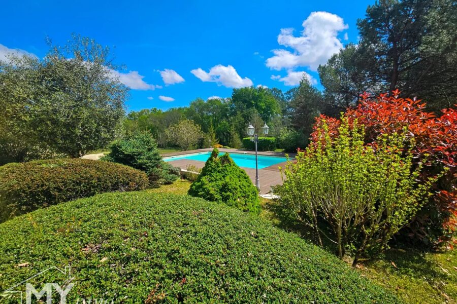 Maison à vendre à Pineuilh — Vue montagne — photo 23
