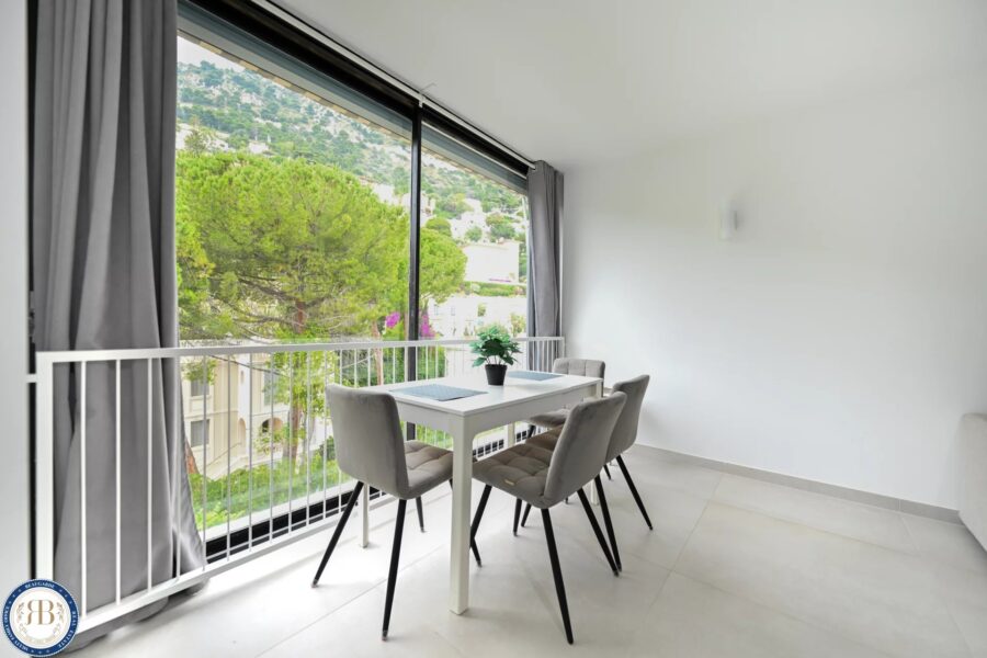 Appartement à vendre à Beaulieu-sur-Mer — Vue montagne — photo 2