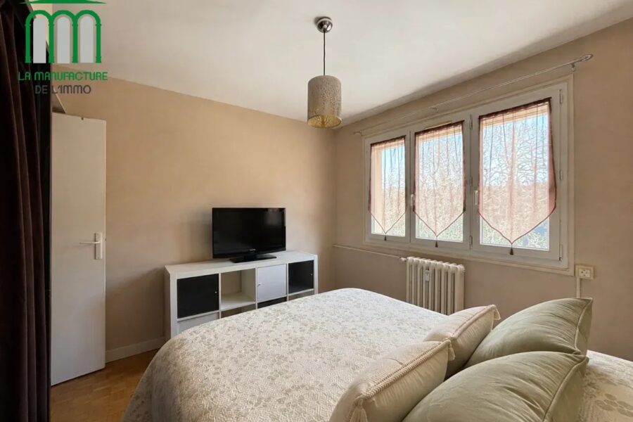Appartement à vendre à Saint-Étienne — Vue sur la ville — photo 3