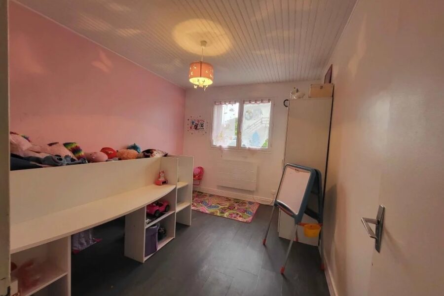 Maison à vendre à Château-Chinon (Ville) — Vue montagne — photo 9