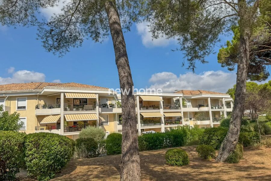 Appartement à vendre à Saint-Raphaël — Vue montagne — photo 4