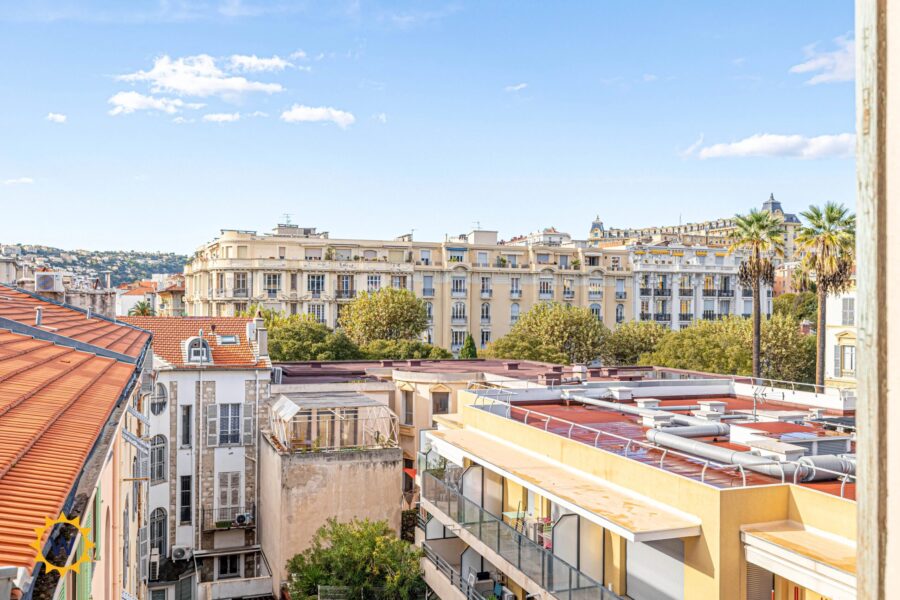 Appartement à vendre à Nice — Vue sur la ville — photo 10