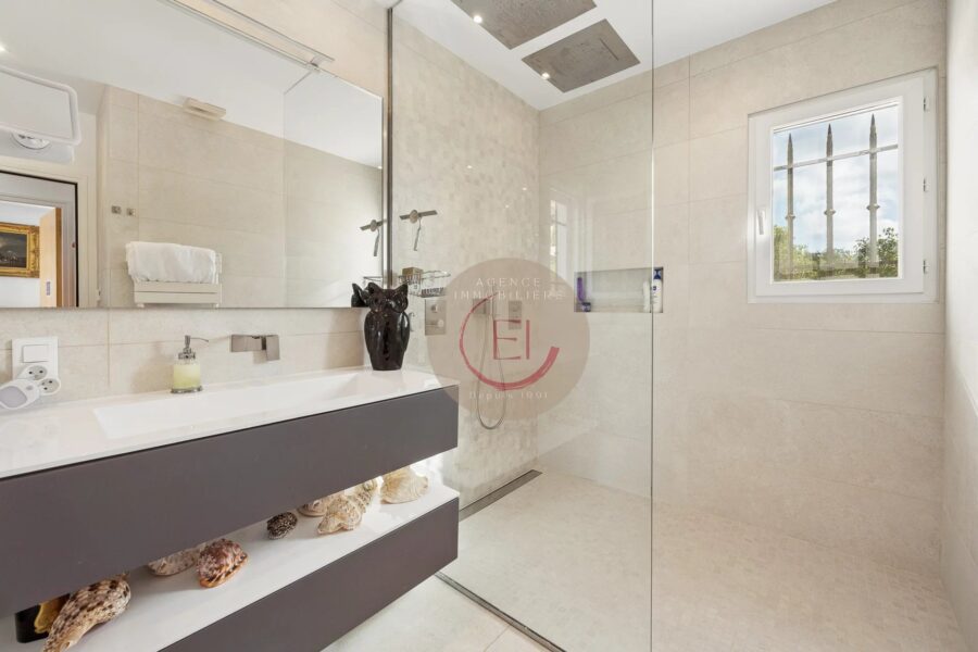 Maison à vendre à Les Adrets-de-l&rsquo;Estérel — Vue mer — photo 12
