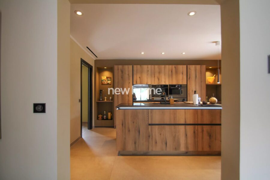 Maison à vendre à La Garde-Freinet — Vue montagne — photo 3
