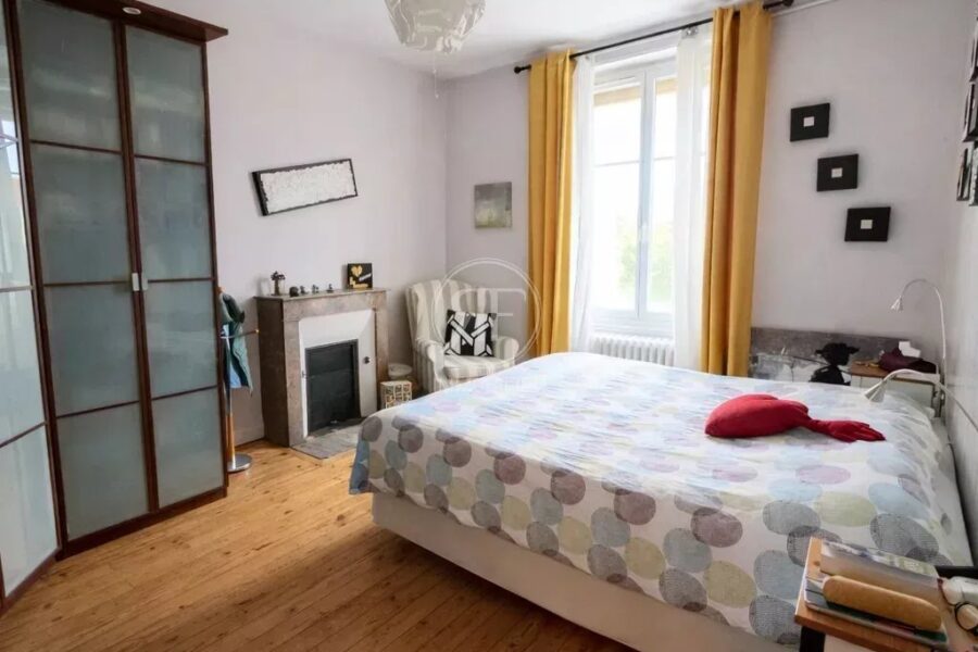 Maison à vendre à La Rochelle — Vue parc & jardin — photo 6