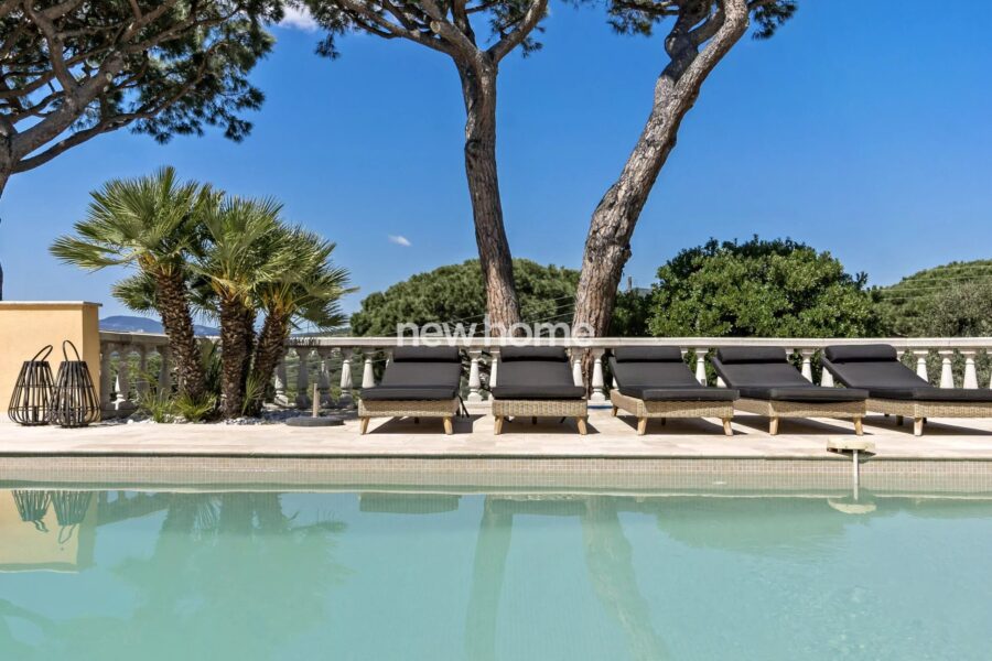 Maison à vendre à Sainte-Maxime — Vue montagne — photo 3