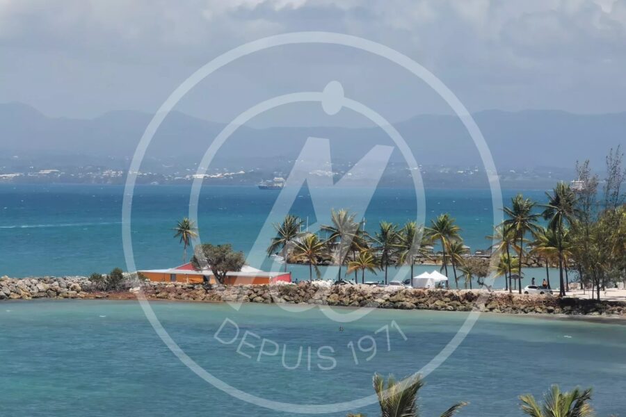 Appartement à louer à Le Gosier — Vue mer — photo 1