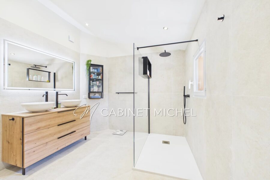 Maison à vendre à Le Rouret — Vue parc & jardin — photo 17