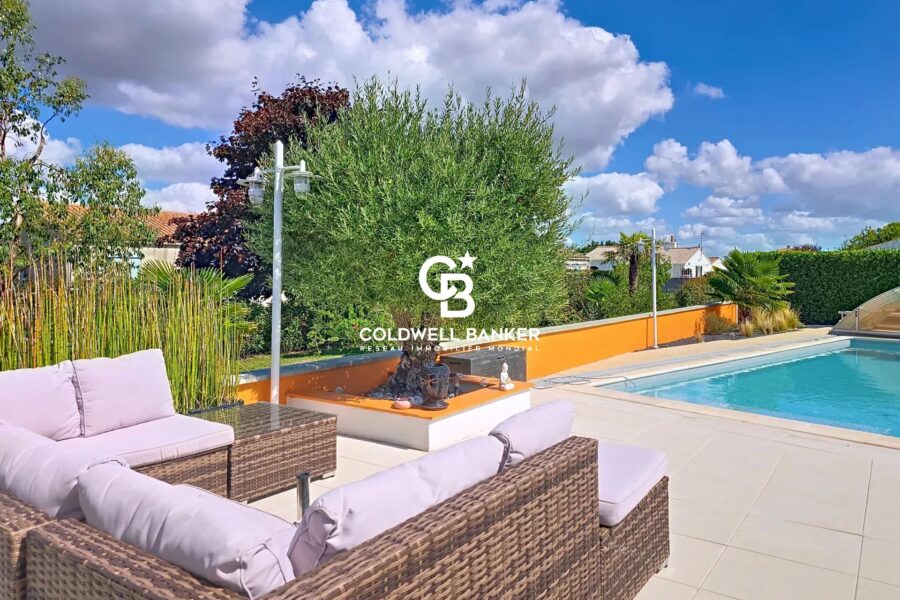Maison à vendre à Saint-Michel-en-l&rsquo;Herm — Vue parc & jardin — photo 9