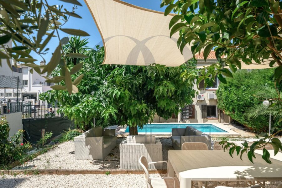 Maison à vendre à Cagnes-sur-Mer — Vue parc & jardin — photo 3