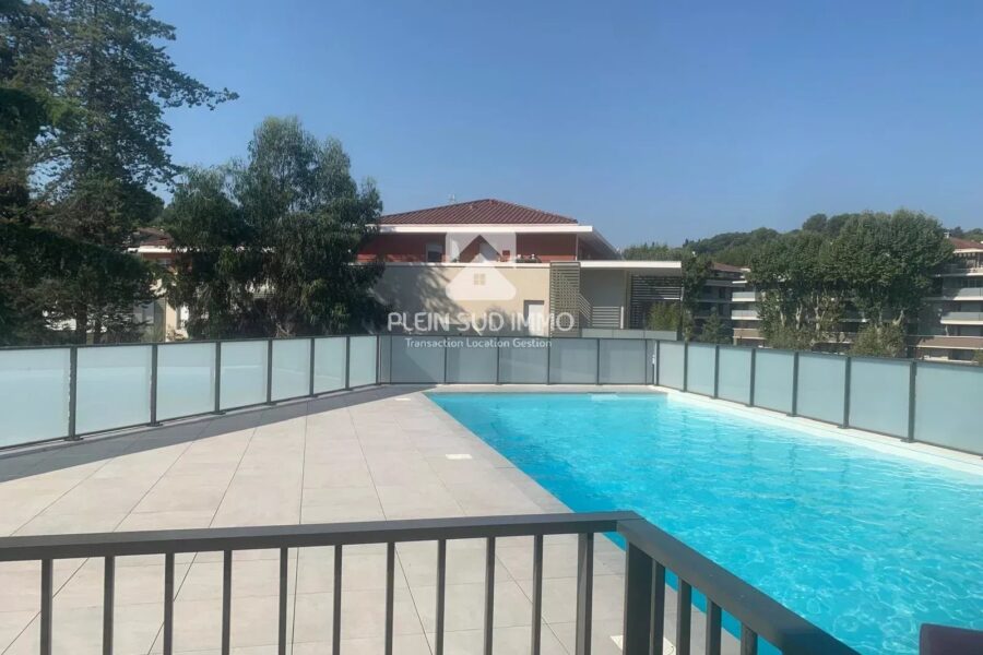 Appartement à louer à Mougins — Vue parc & jardin — photo 2