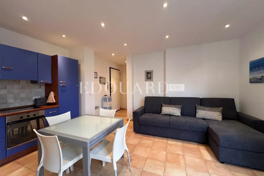 Appartement à vendre à Menton — Vue sur la ville — photo 8