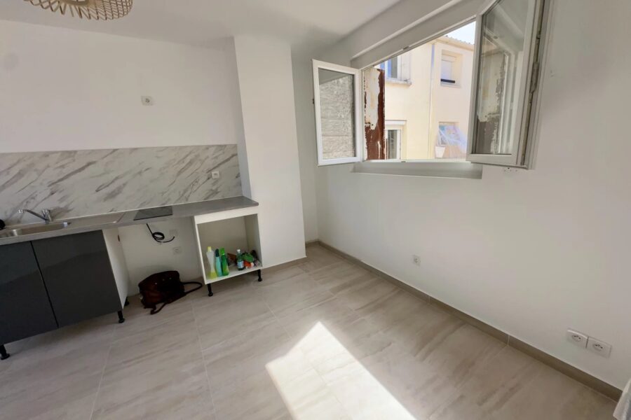 Appartement à vendre à Perpignan — Vue sur la ville — photo 7