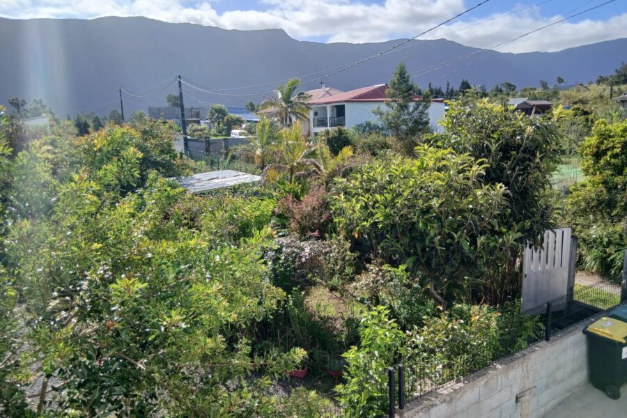 Terrain à vendre à Saint-Joseph — Vue montagne — photo 8
