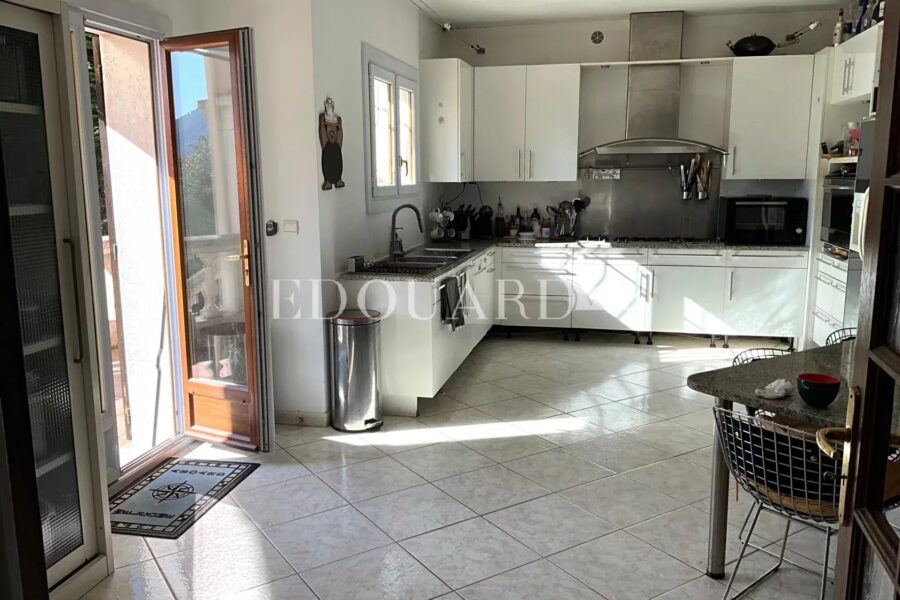 Maison à vendre à La Turbie — Vue montagne — photo 9