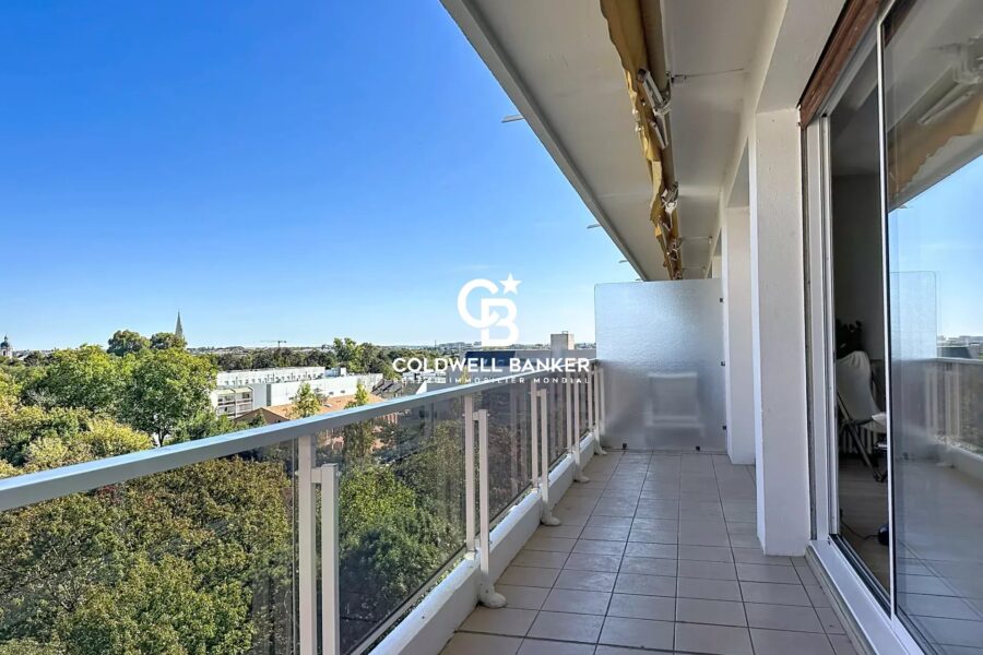 Appartement à vendre à La Rochelle — Vue parc & jardin — photo 1