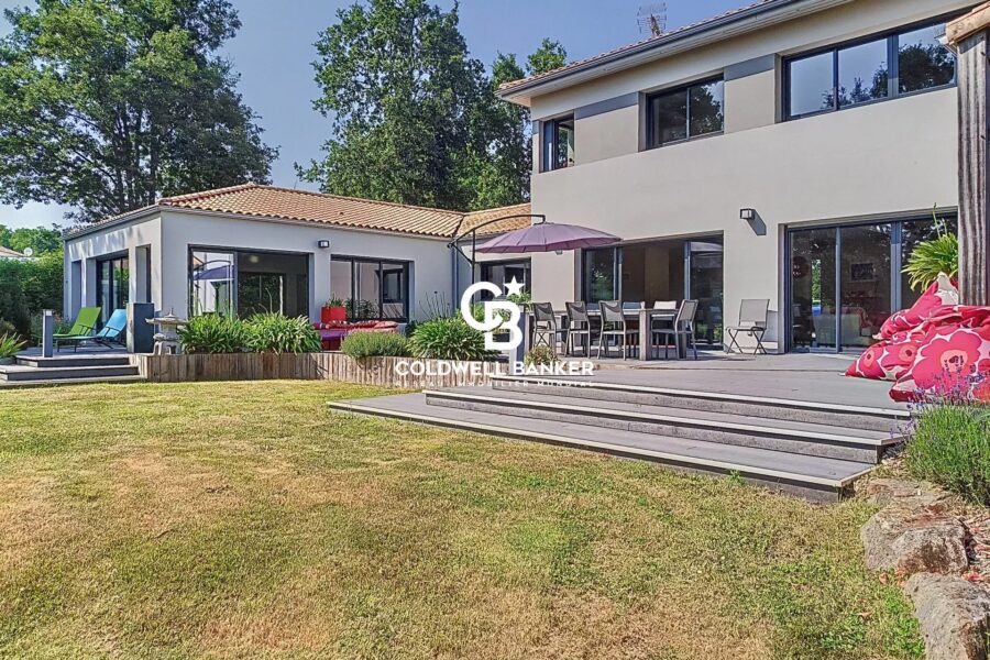 Maison à vendre à Nesmy — Vue golf — photo 15