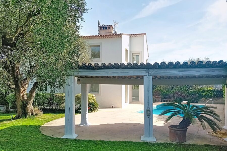 Maison à vendre à Le Cannet — Vue mer — photo 3