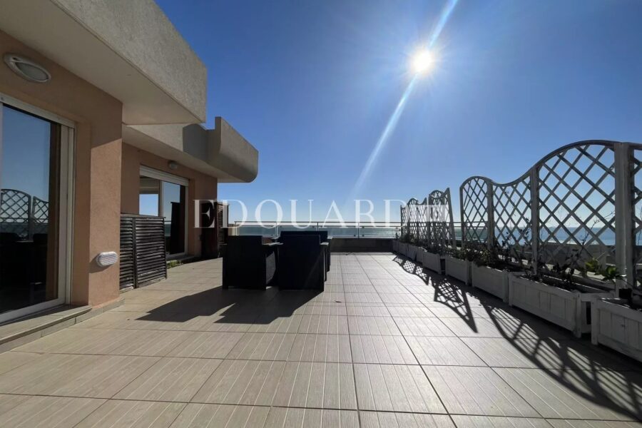 Appartement à vendre à Roquebrune-Cap-Martin — Vue mer — photo 2