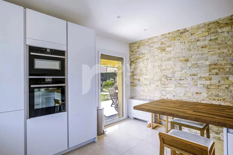 Maison à vendre à Mougins — Vue parc & jardin — photo 16