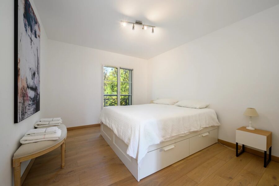 Appartement à vendre à Roquefort-les-Pins — Vue mer — photo 8